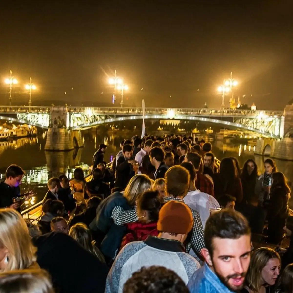 Boat party in Praag