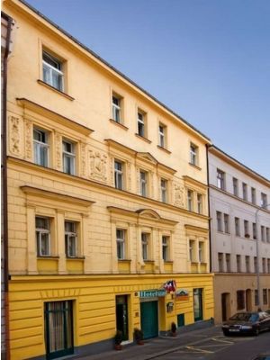 Apartment House Zizkov - Praag